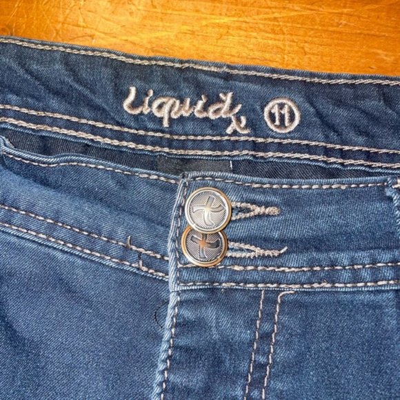 Liquid X Midrise Straight Leg Jeans Pants - Picture 5 of 11